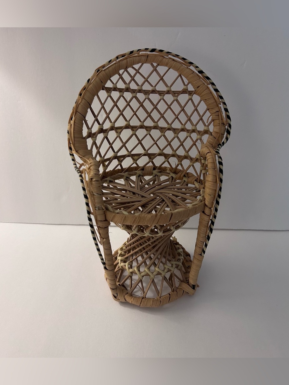 Wicker Peacock Style Accent Chair Decorative w/ Arms Brown w/ Black Trim 8”